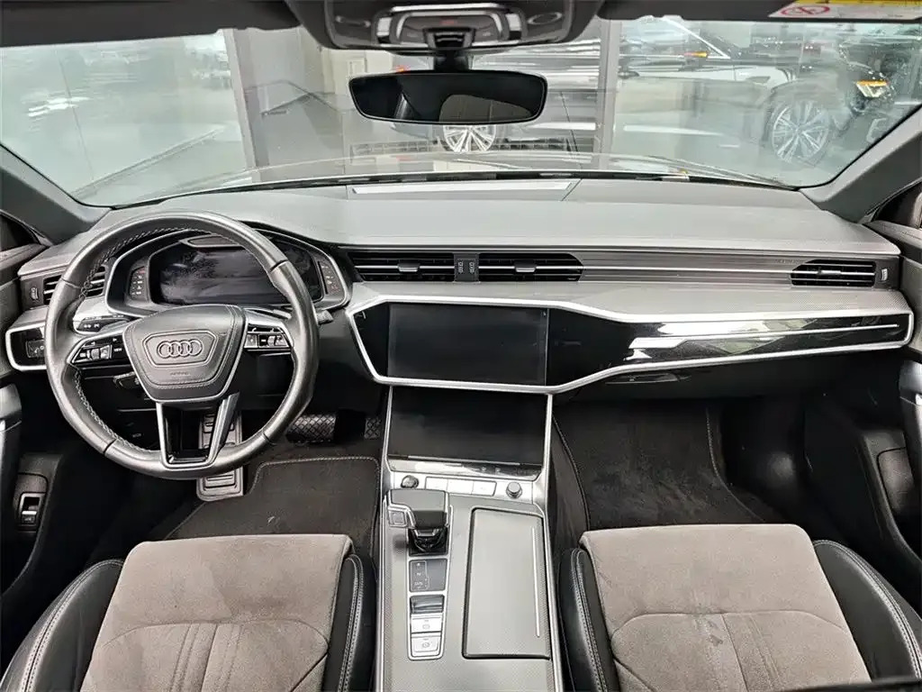 Audi A6L — фото 6