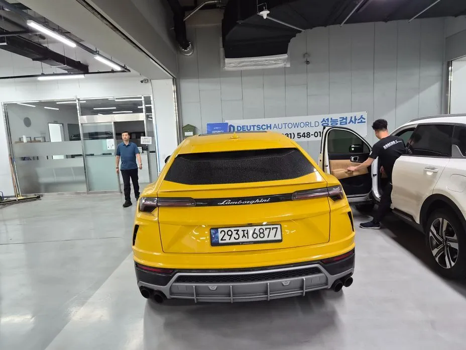 Lamborghini Urus 2021 из KR, фото 3