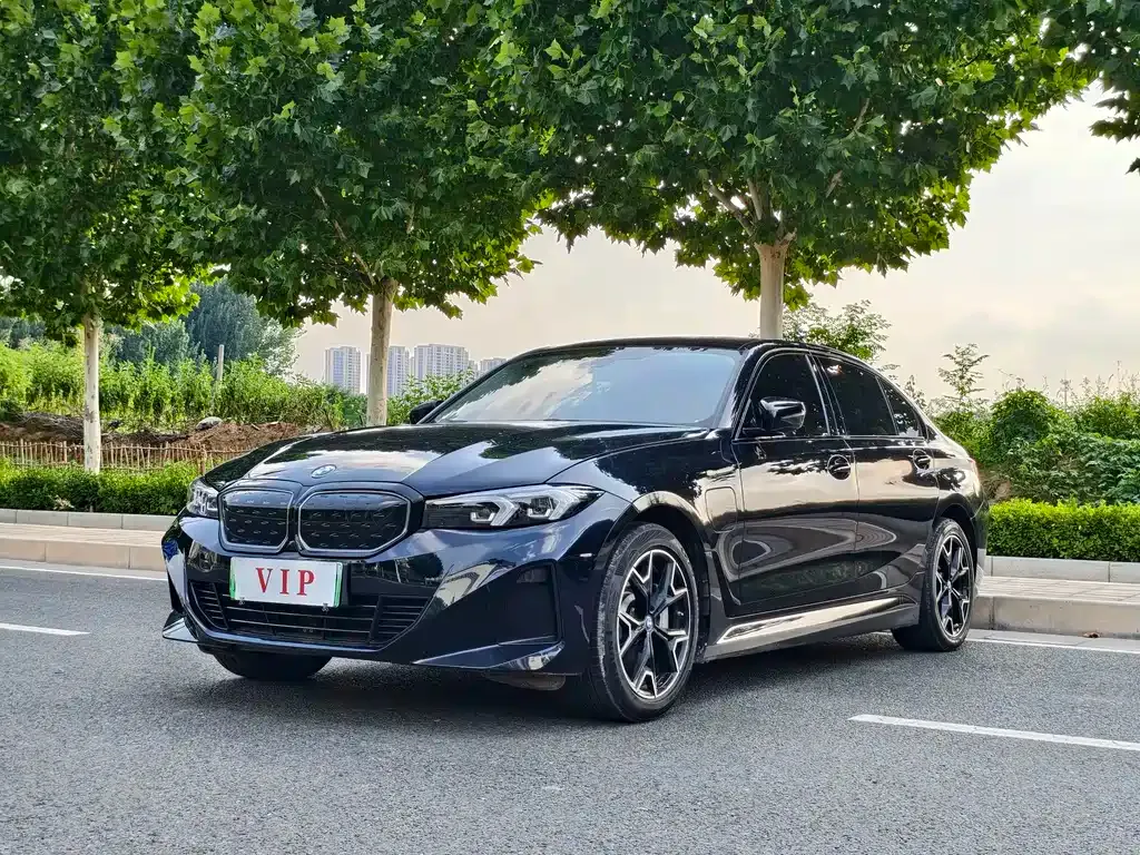 BMW i3 — фото 1
