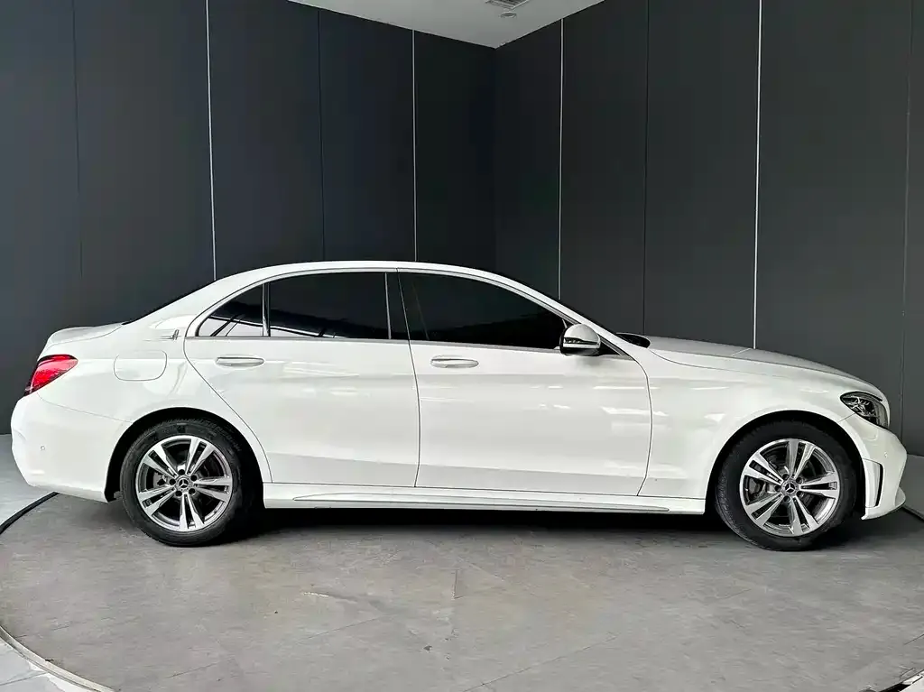 Mercedes-Benz C-Class — фото 2