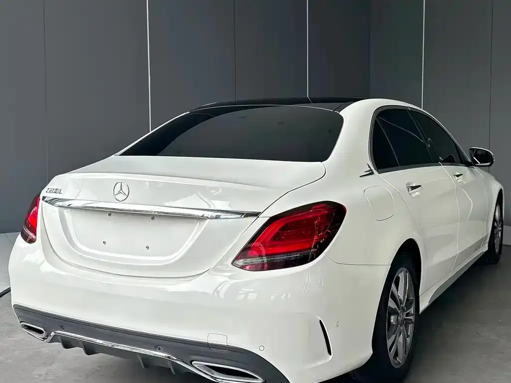 Mercedes-Benz C-Class — фото 10