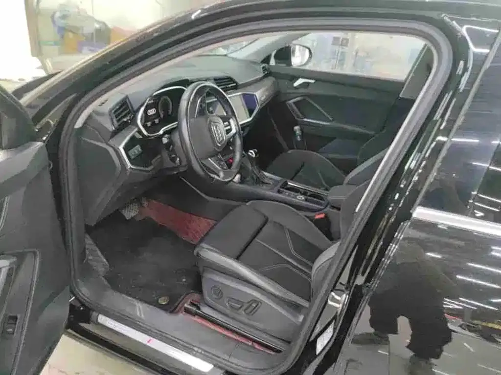 Audi Q3 Sportback 2022 из CN, фото 4