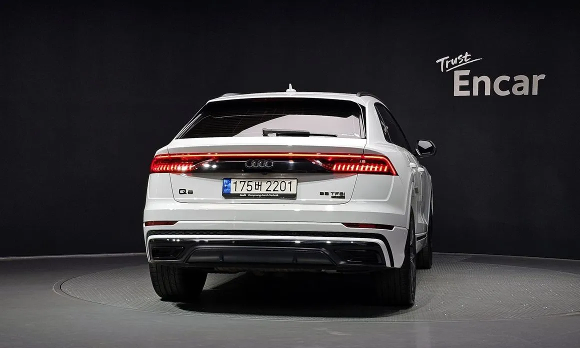 Audi Q8 2022 из KR, фото 8
