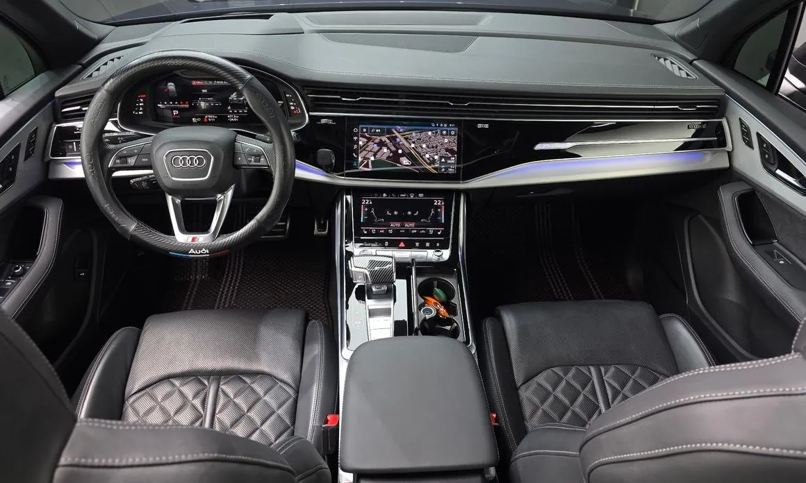 Audi Q7 2023 из KR, фото 10