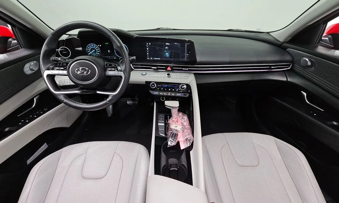 Hyundai AVANTE — фото 4