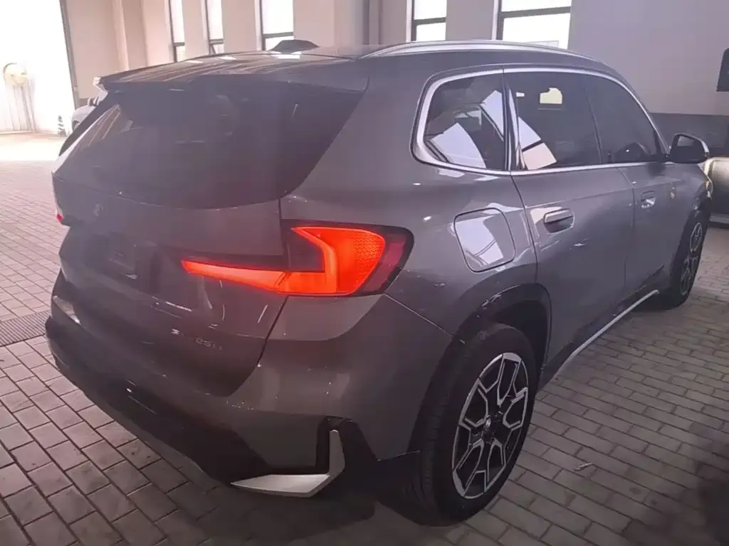 BMW X1 — фото 3