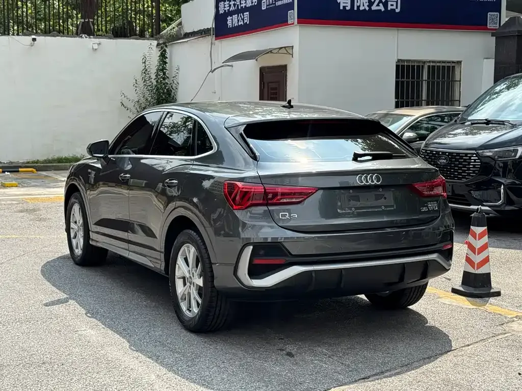 Audi Q3 Sportback 2021 из CN, фото 9