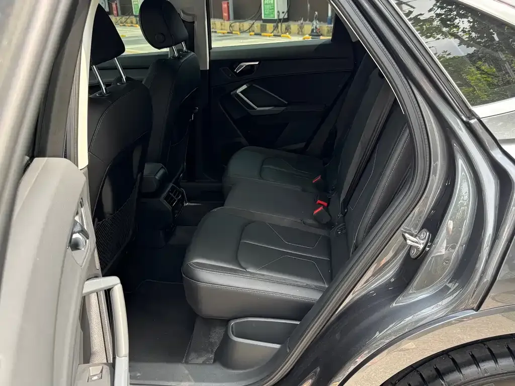 Audi Q3 Sportback 2021 из CN, фото 3