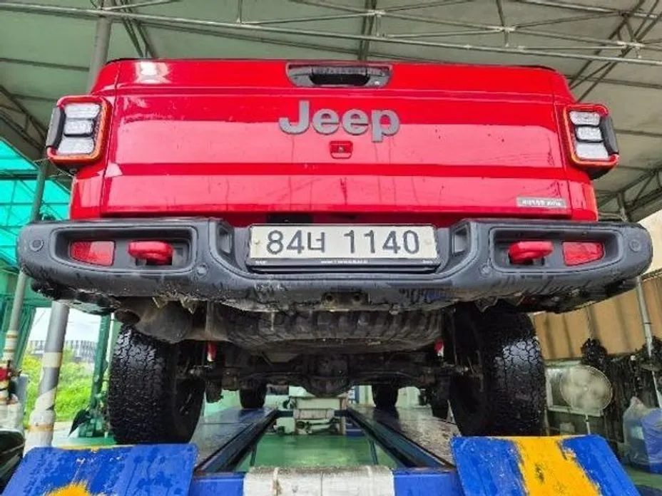 Jeep Gladiator 2021 из KR, фото 2