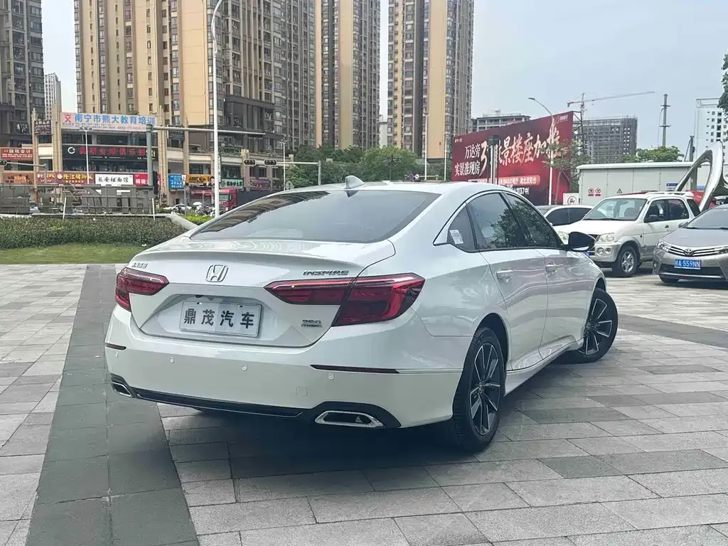 Honda Inspire — фото 10