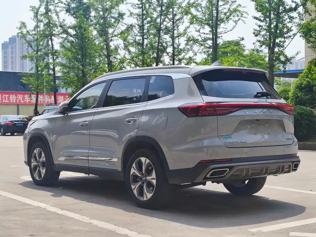 Chery Tiggo 8 PRO NEV — фото 8