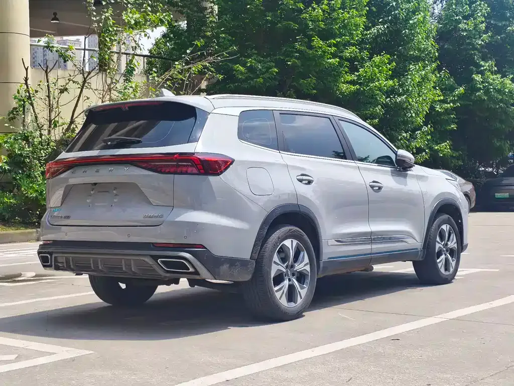 Chery Tiggo 8 PRO NEV — фото 7
