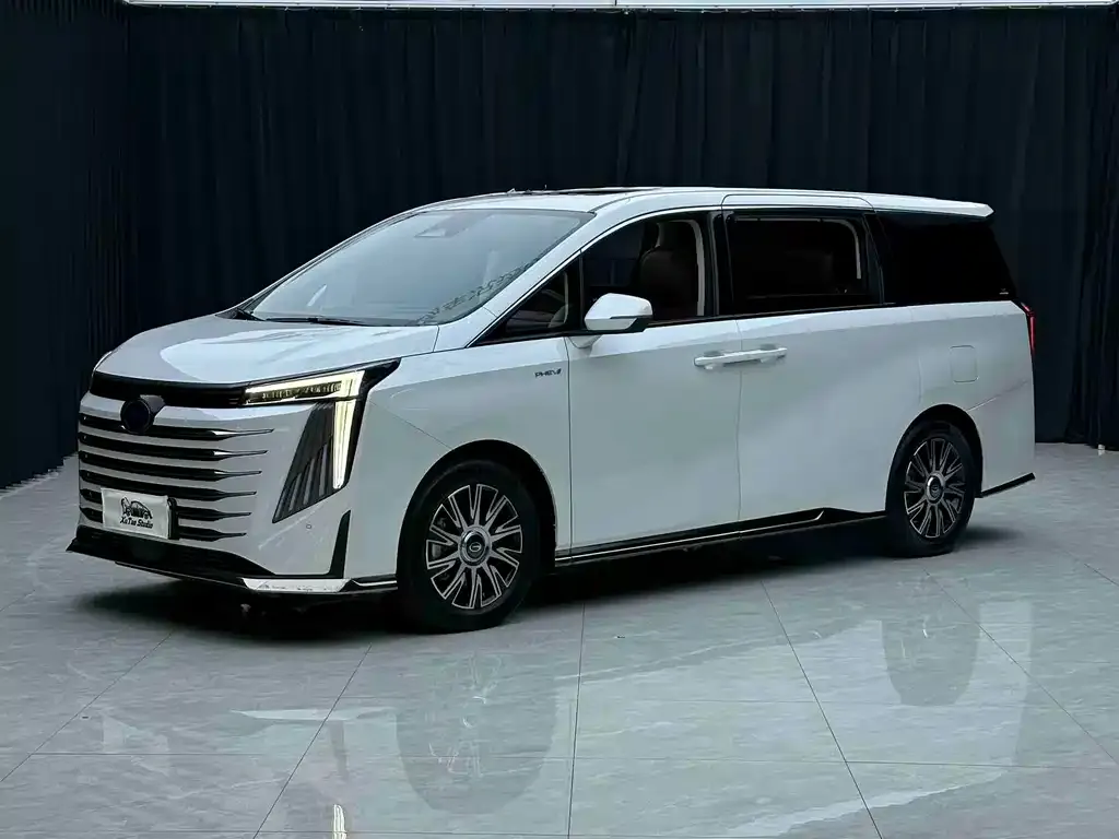 GAC Motor Trumpchi E9 — фото 1
