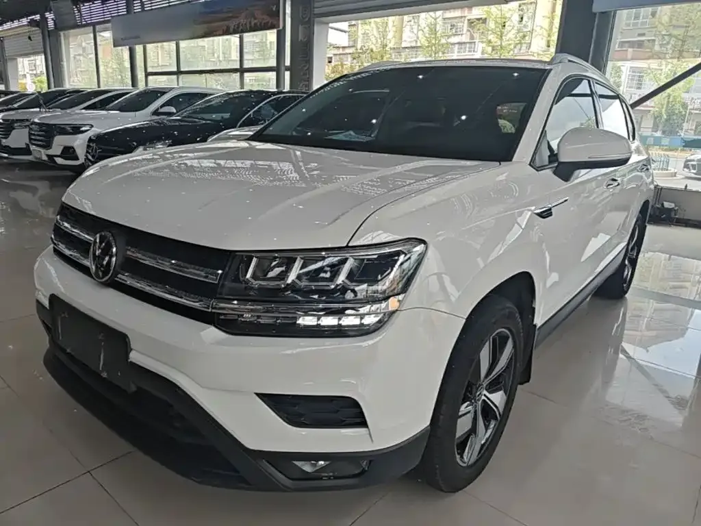 Volkswagen Tharu — фото 1