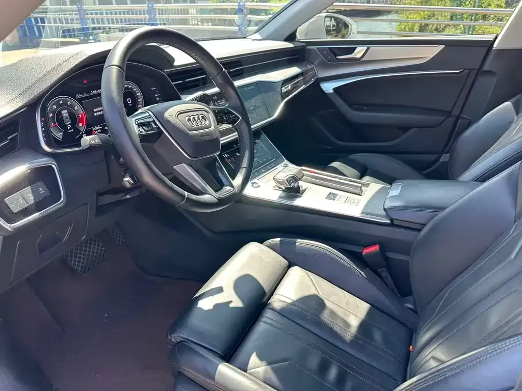 Audi A7 — фото 10
