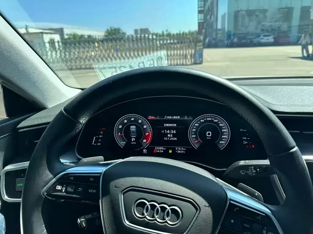 Audi A7 — фото 2