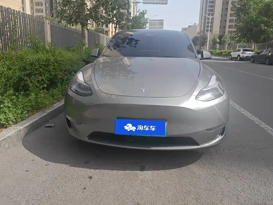 Tesla Model Y — фото 5