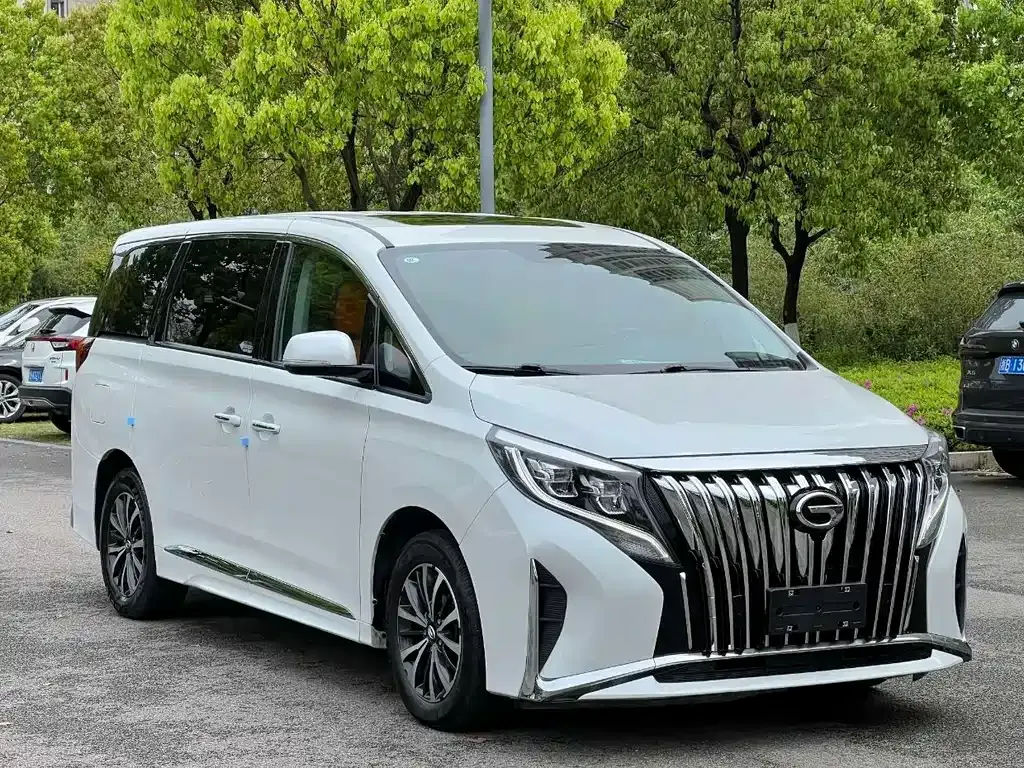 GAC Motor Trumpchi M8 — фото 10