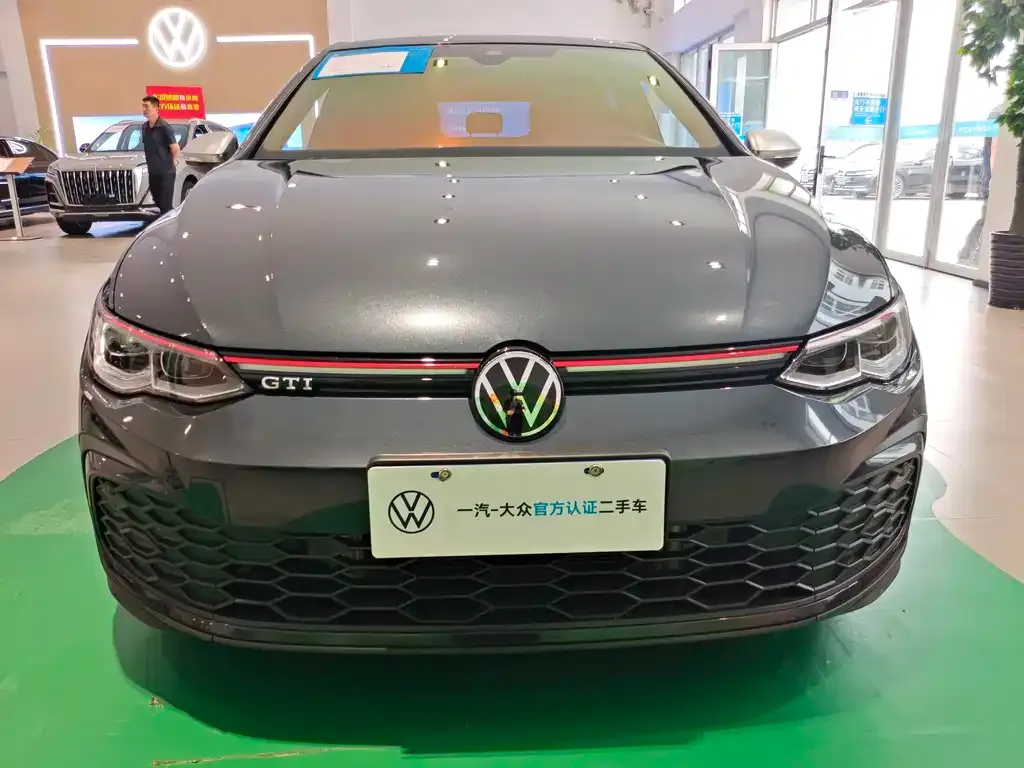 Volkswagen Golf GTI — фото 2