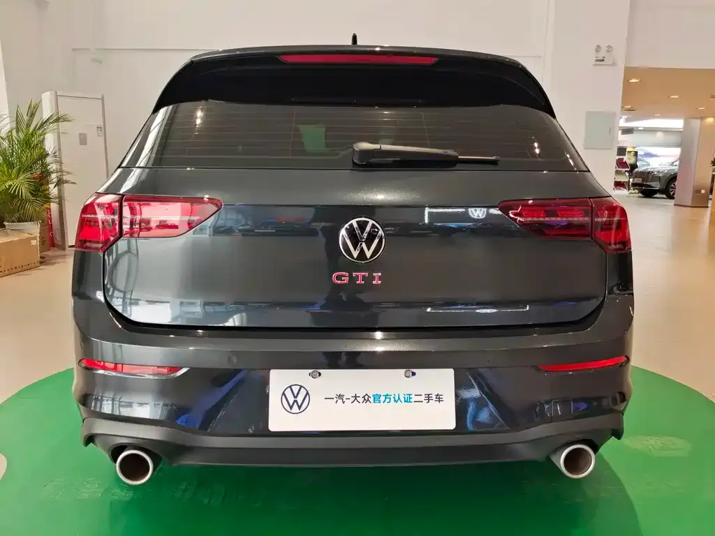 Volkswagen Golf GTI — фото 7