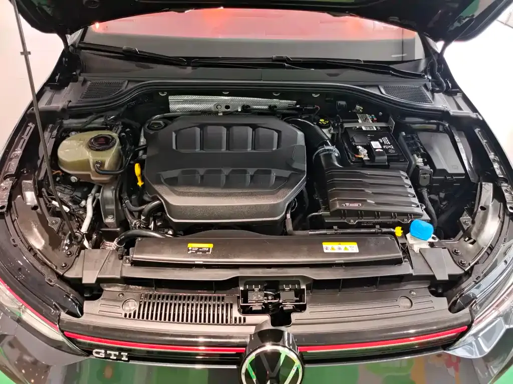 Volkswagen Golf GTI — фото 5