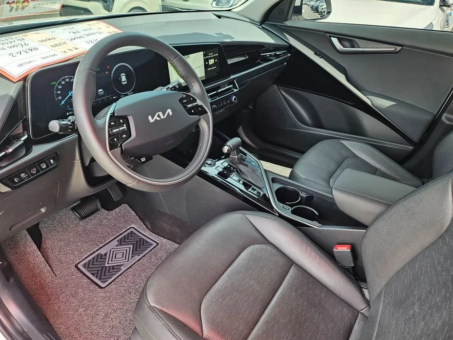 Kia Niro — фото 8