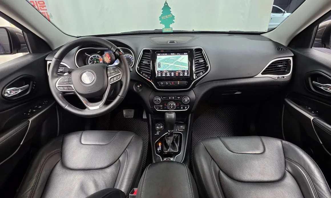 Jeep Cherokee — фото 3