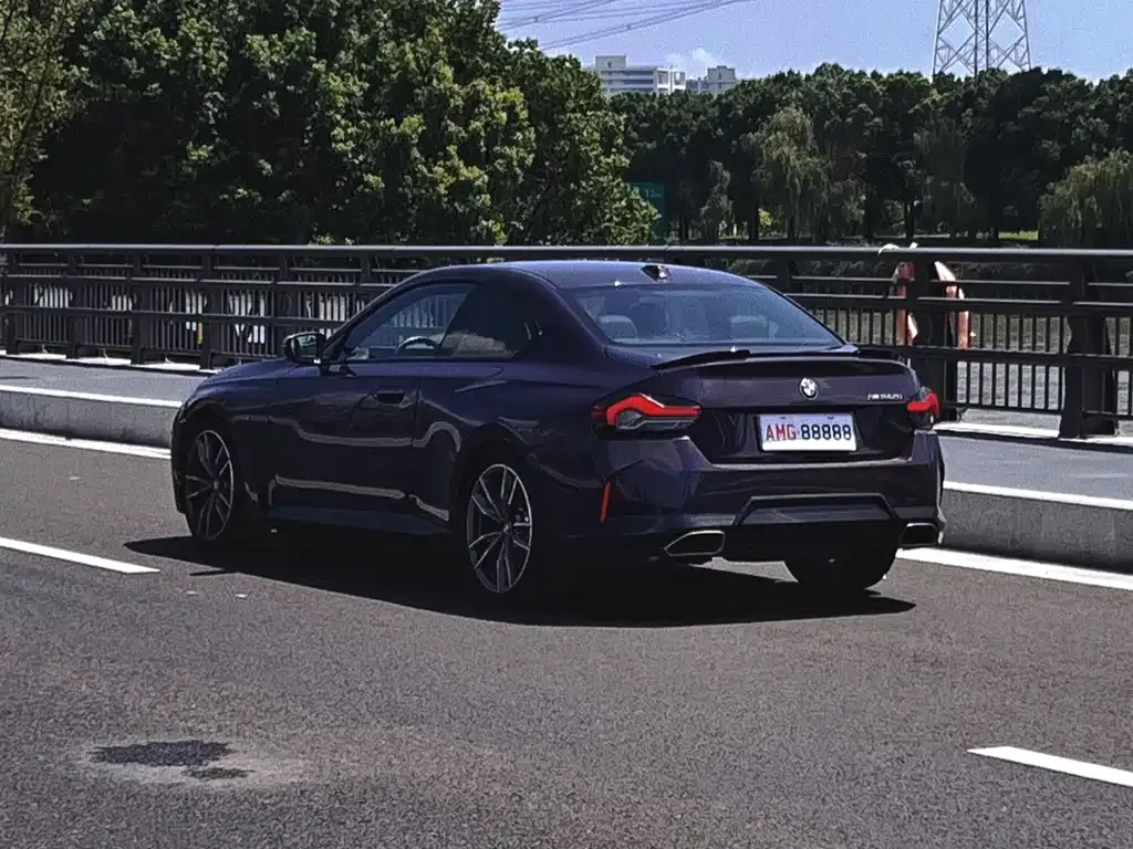 BMW M240i — фото 6