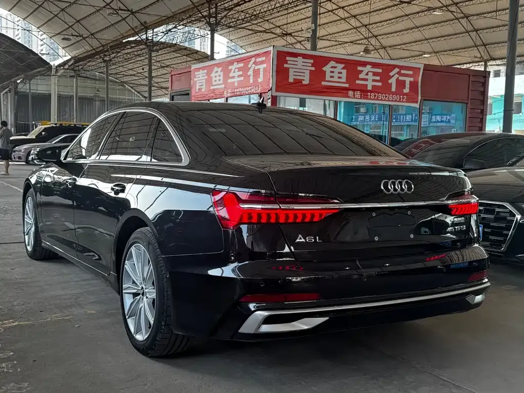 Audi A6L — фото 8