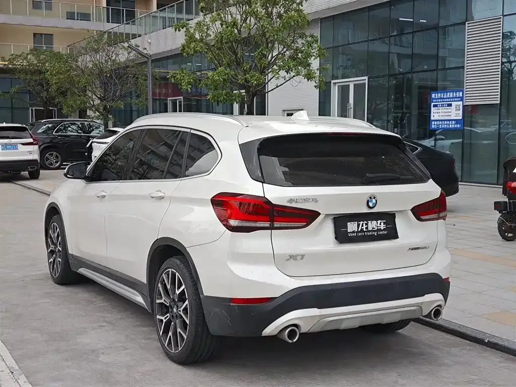 BMW X1 — фото 8