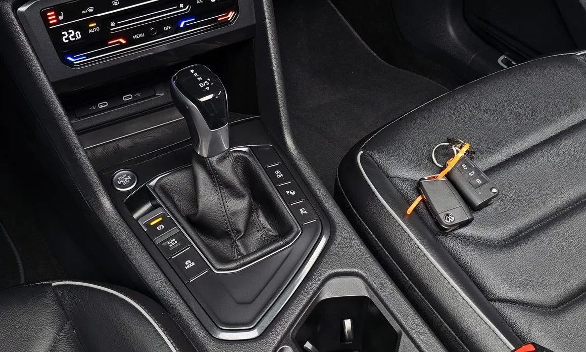 Volkswagen Tiguan 2022 из KR, фото 9