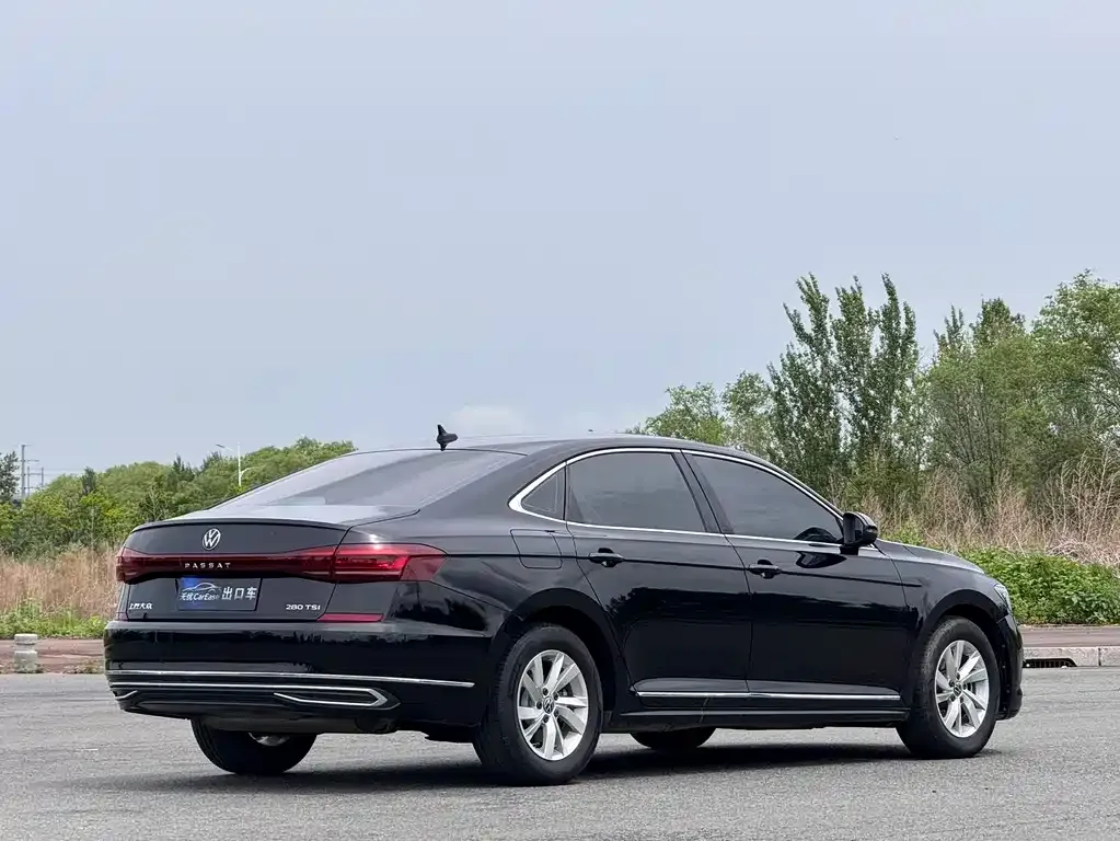 Volkswagen Passat — фото 2