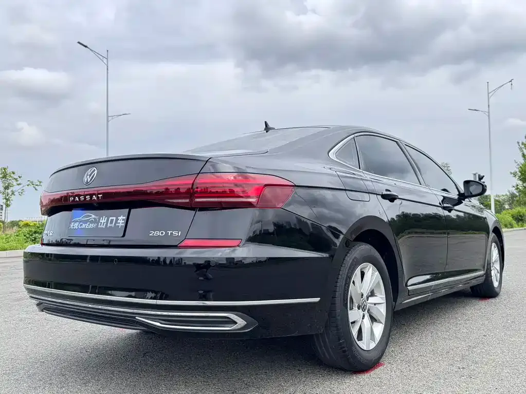Volkswagen Passat — фото 6