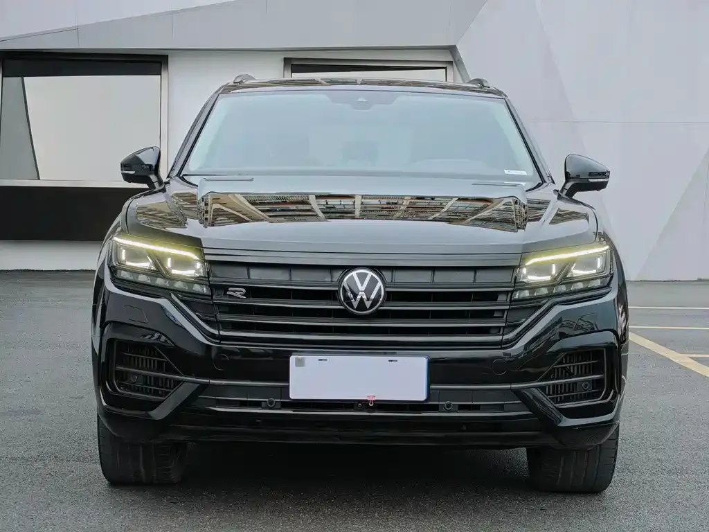 Volkswagen Touareg — фото 2