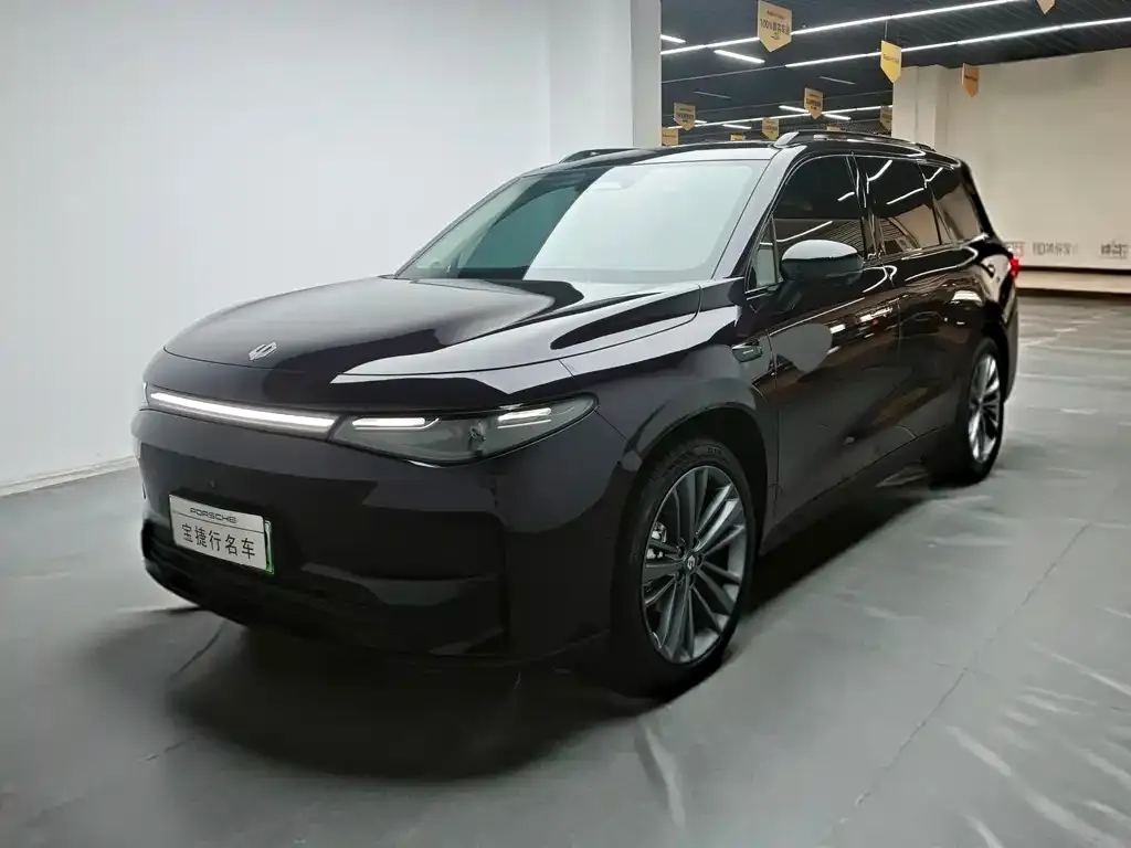 Leapmotor C16
