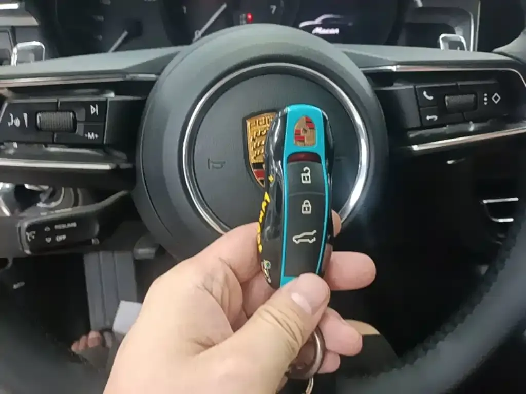 Porsche Macan — фото 4