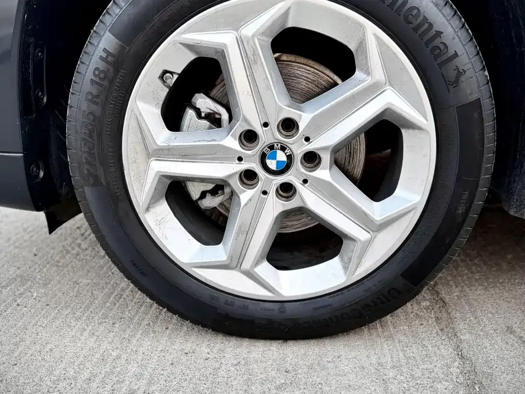 BMW X1 — фото 6