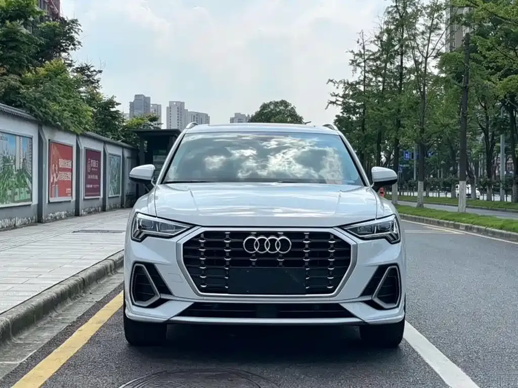 Audi Q3 — фото 8