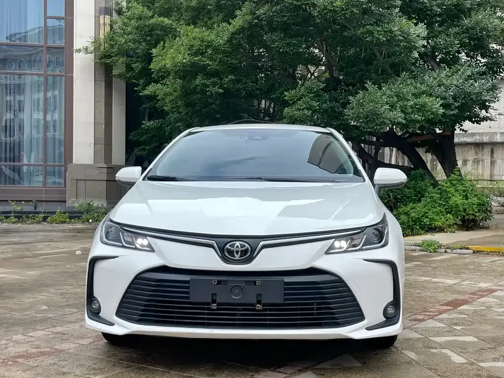 Toyota Corolla — фото 3