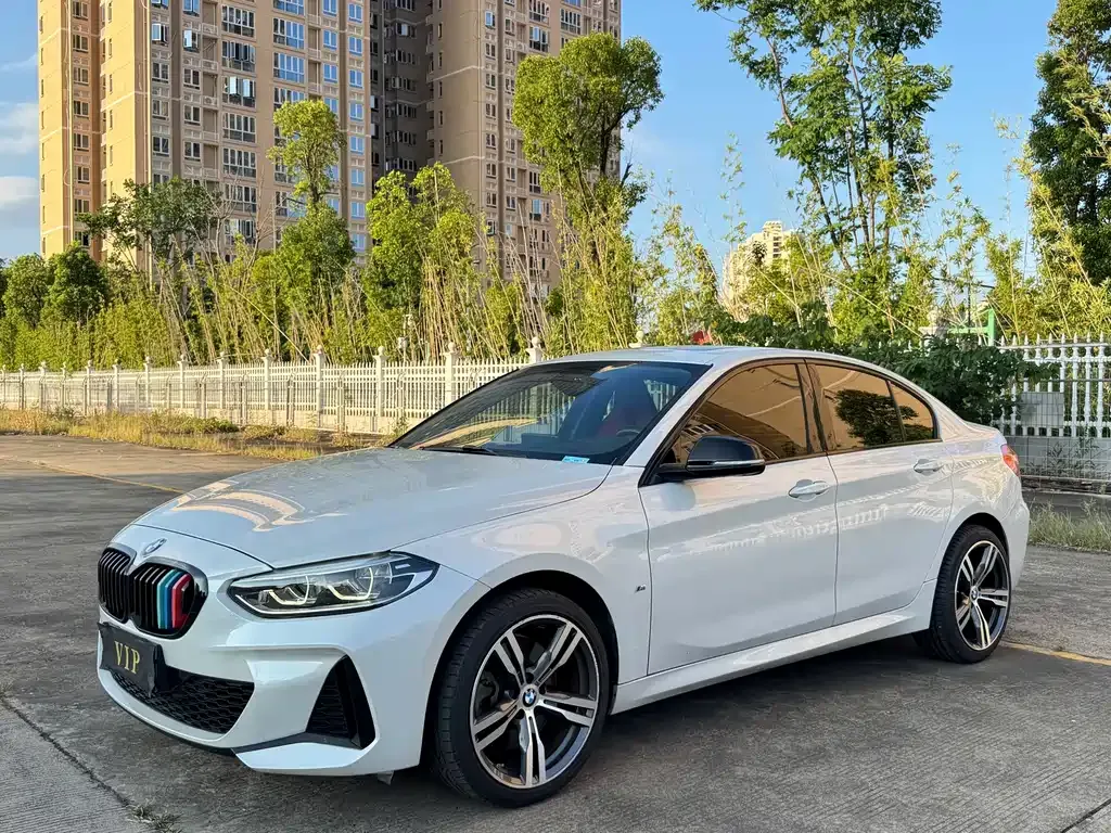 BMW 1 Series — фото 1
