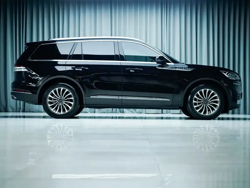 Lincoln Aviator — фото 5