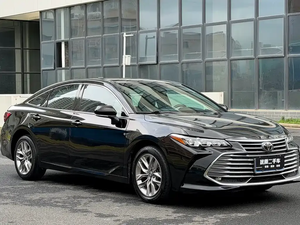 Toyota Avalon — фото 9