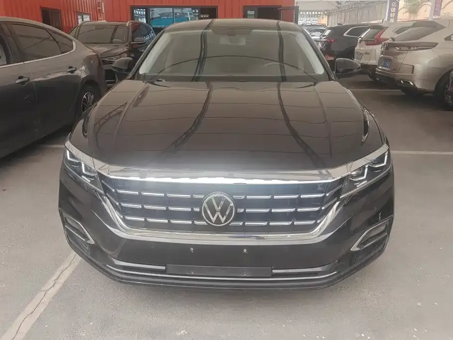 Volkswagen Passat — фото 4