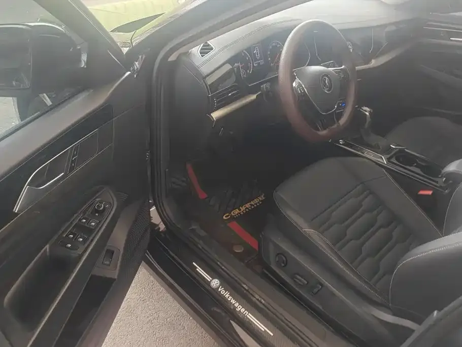 Volkswagen Passat — фото 8