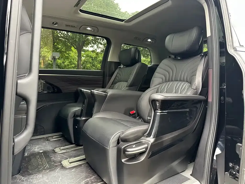 GAC Motor Trumpchi M8 — фото 4