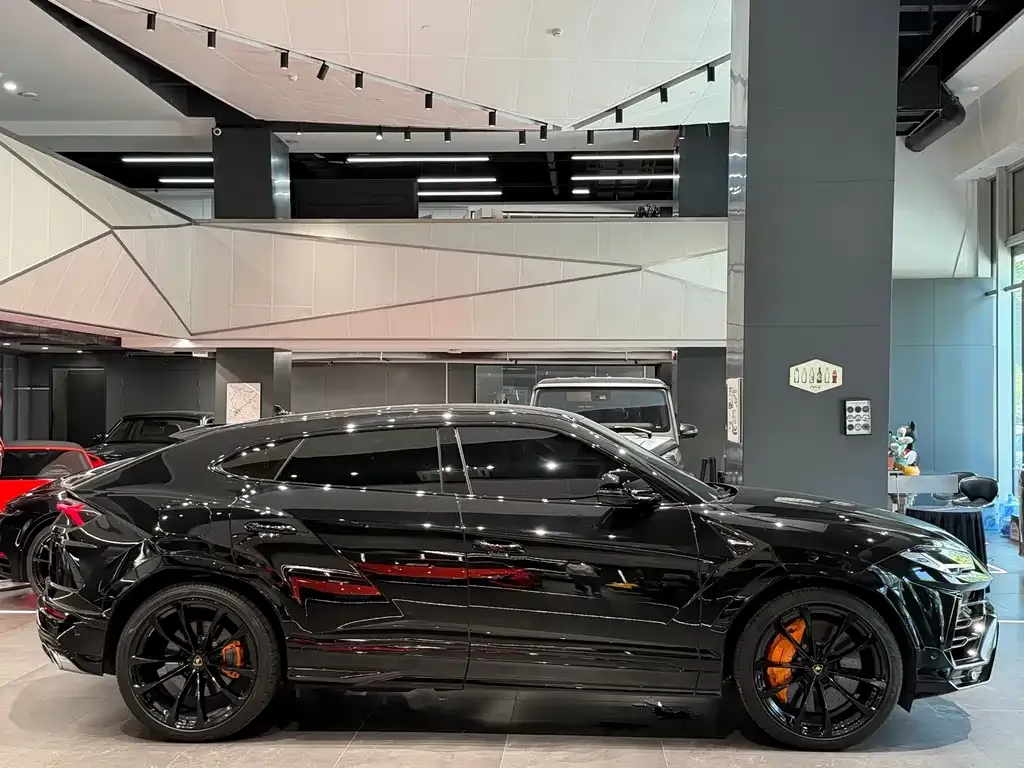 Lamborghini Urus — фото 4