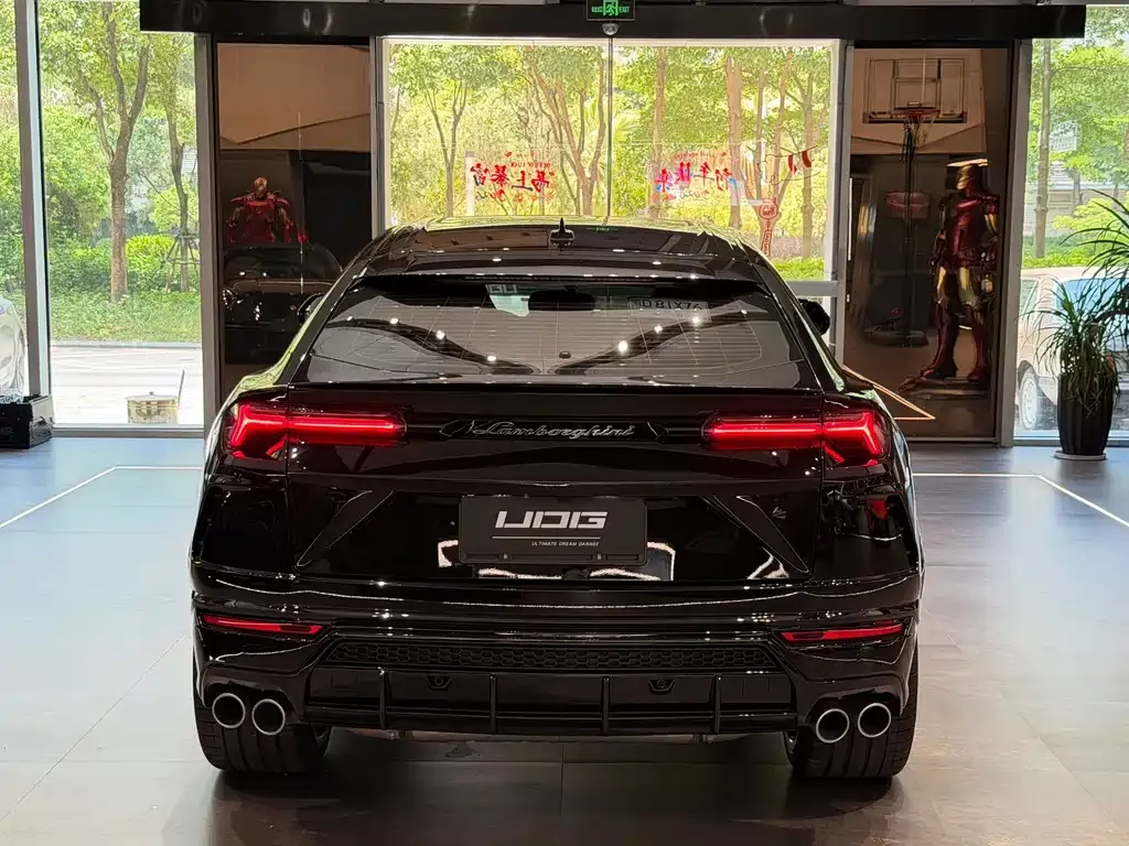 Lamborghini Urus — фото 2
