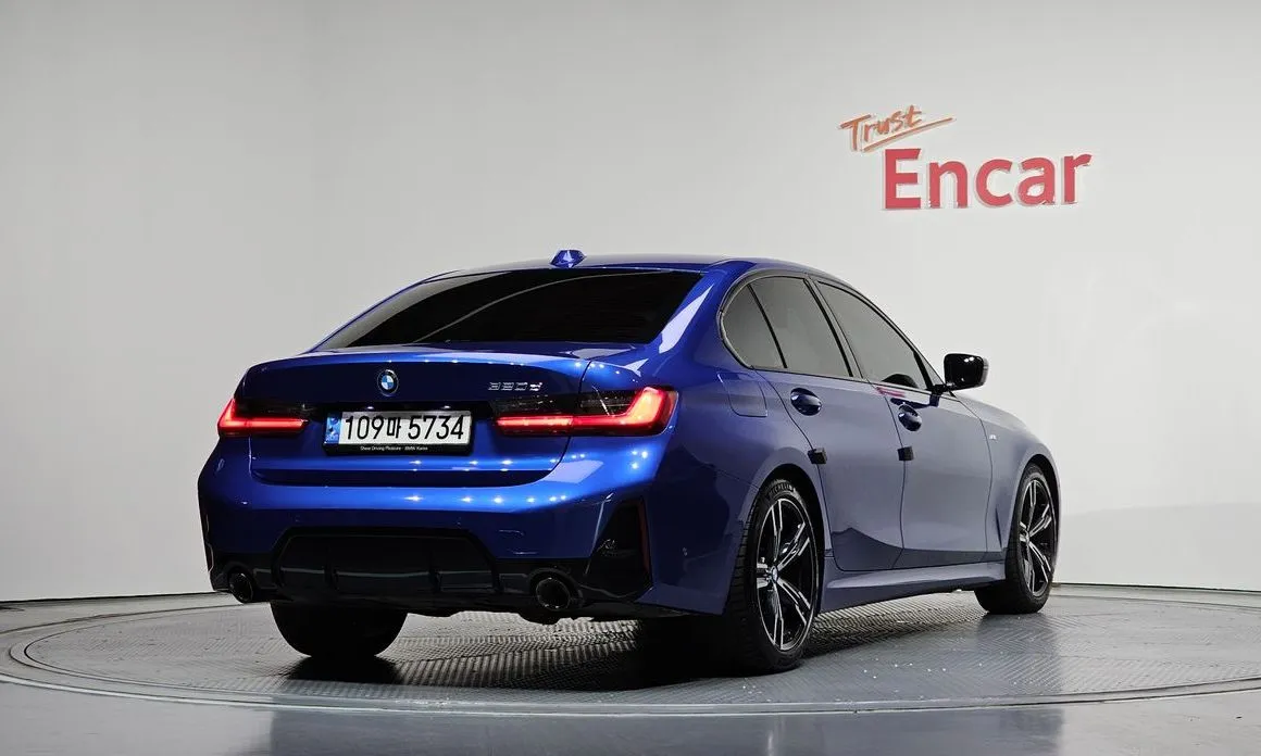 BMW 3-Series 2023 из KR, фото 3