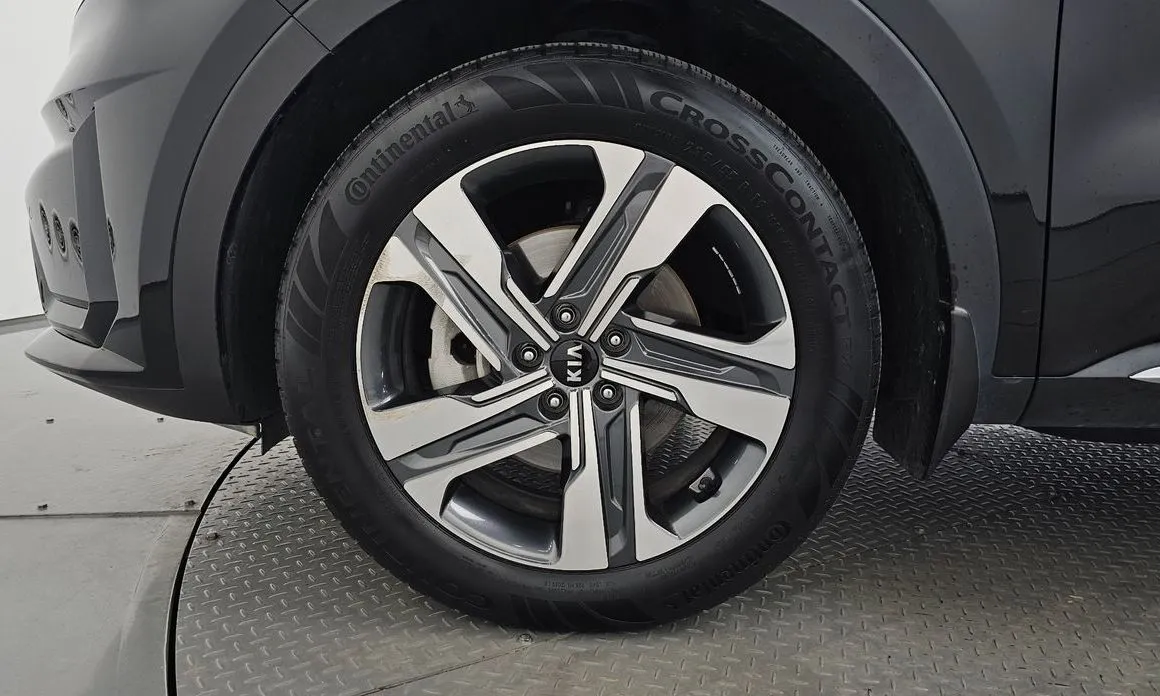 Kia Sorento — фото 6