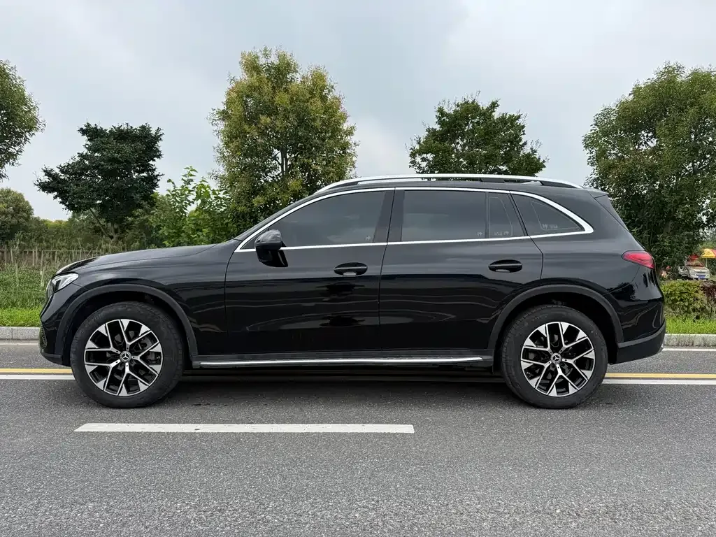 Mercedes-Benz GLC — фото 9